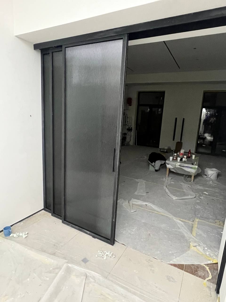 Open sliding door